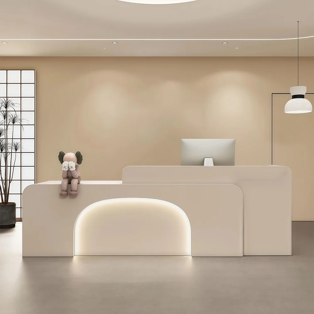 Minimalist Retail Reception Desk, Hotel – Maoters