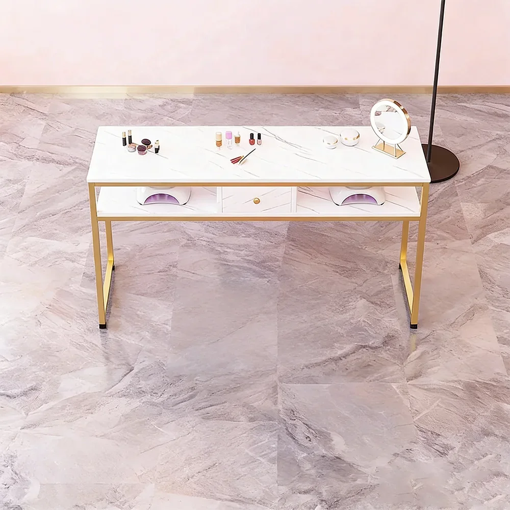 Fashionable Nail Table and Chair Set