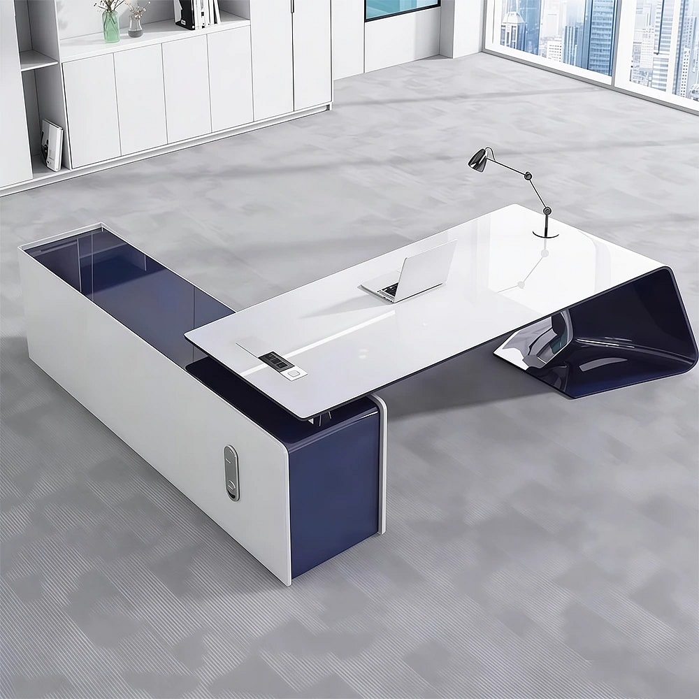 Simple Modern Lacquered Executive Desk - Maoters