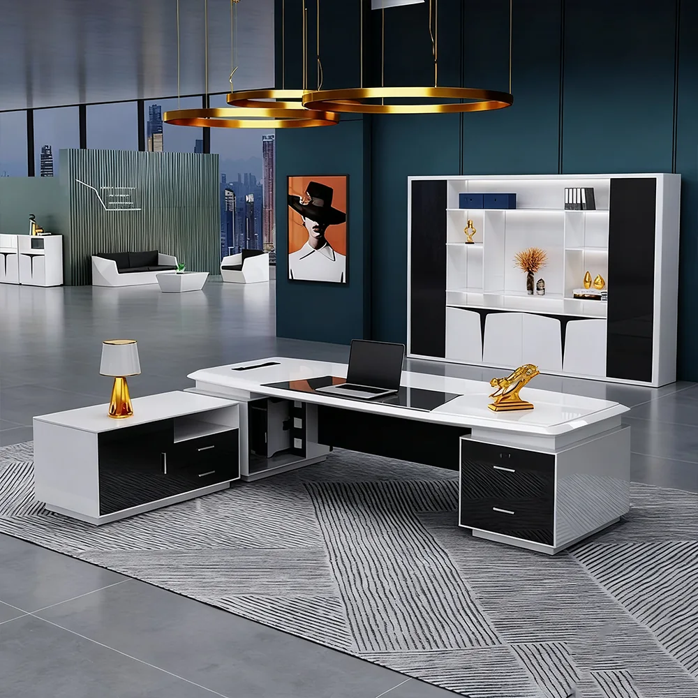 Innovative Lacquered Executive Desk - Maoters