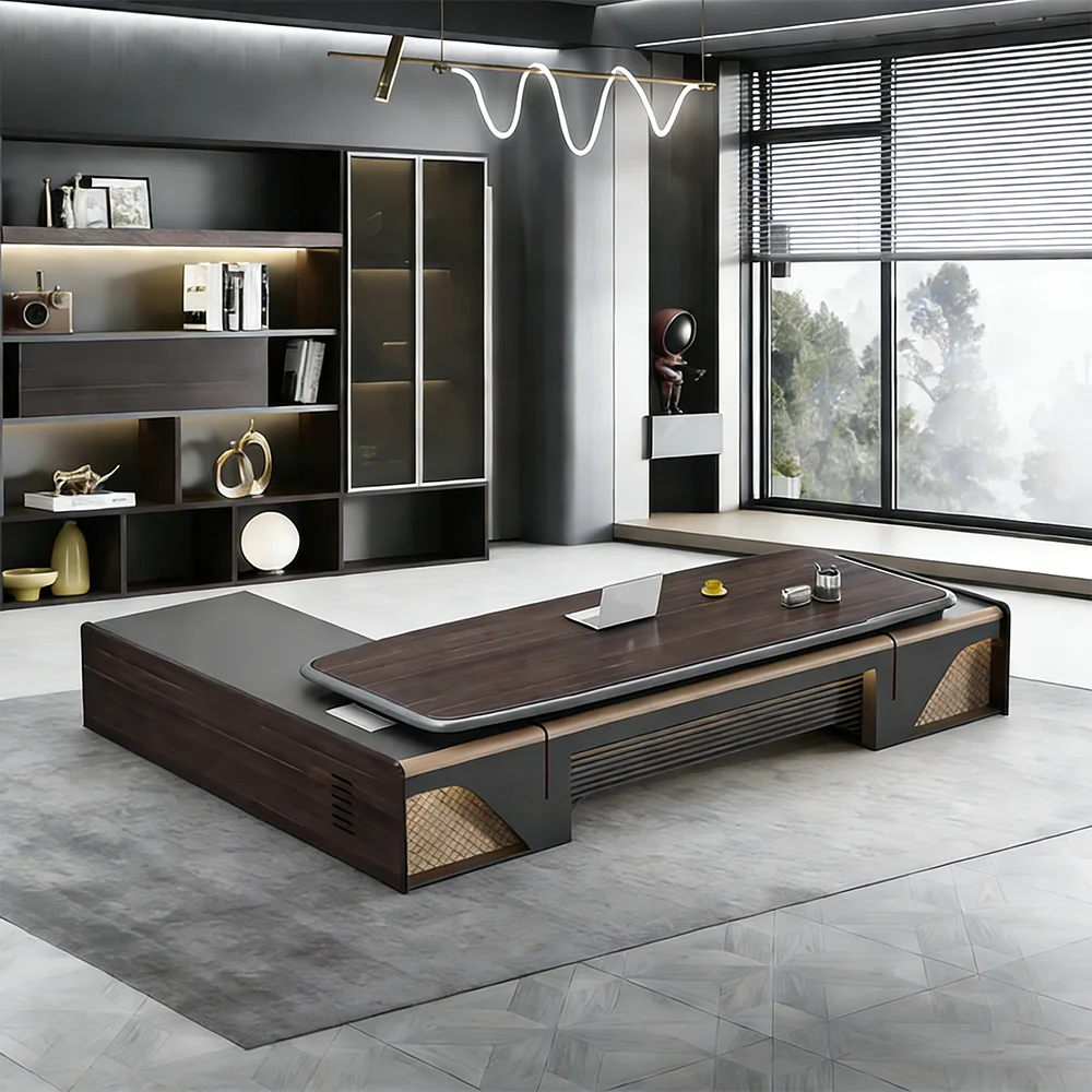 Prestigious Lacquered Executive Desk - Maoters