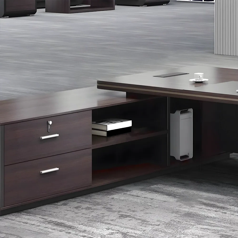 Luxurious Single Desk for Modern Office Executives