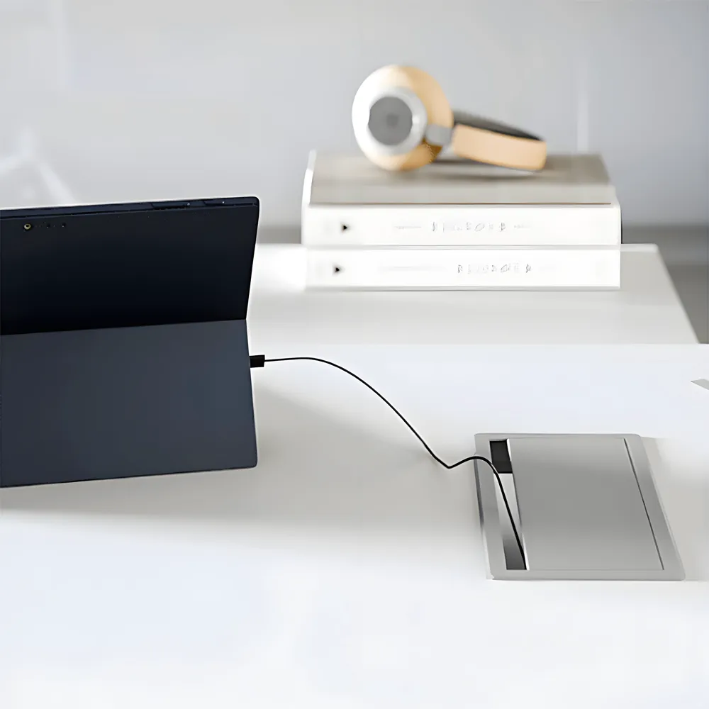 Modern Desks for Individual General Managers