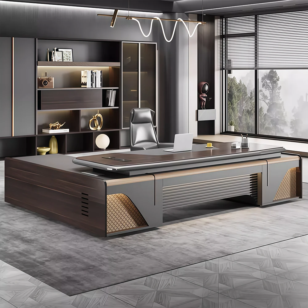 Prestigious Lacquered Executive Desk - Maoters