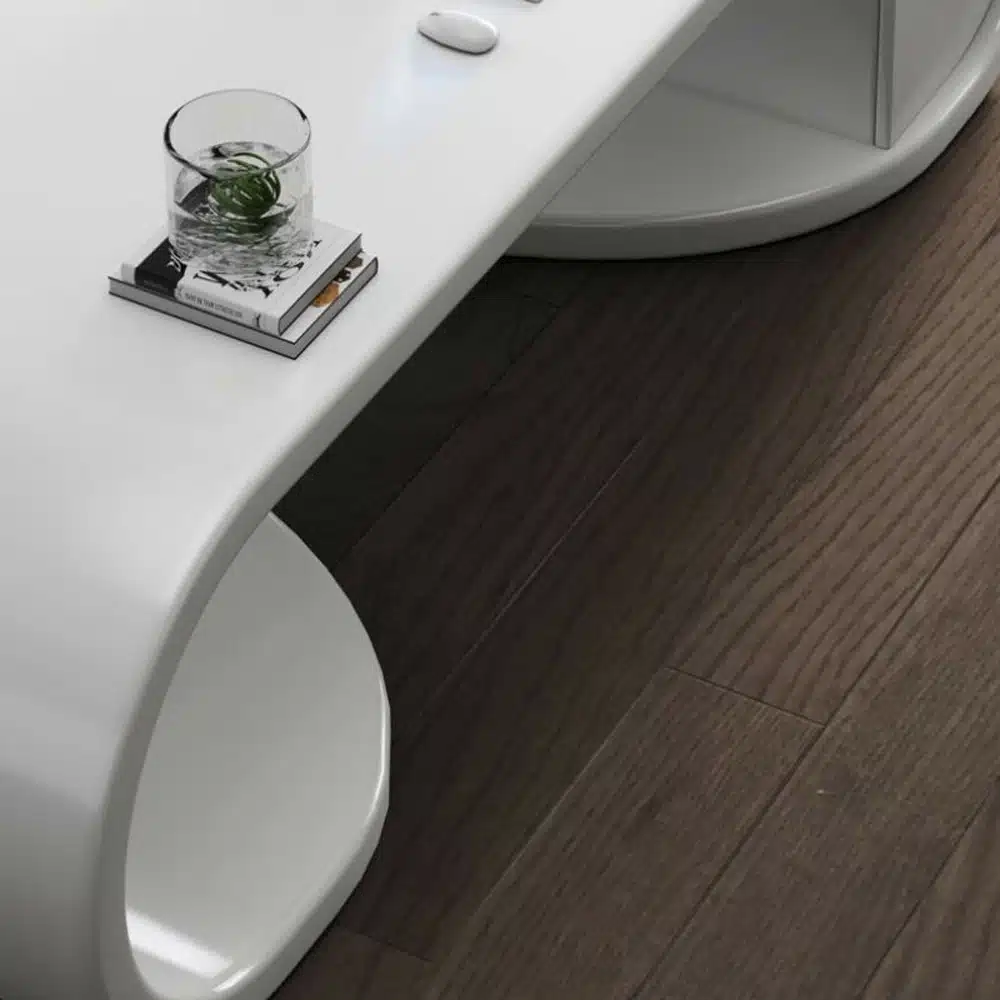 White Lacquered Techy Executive desk - Maoters