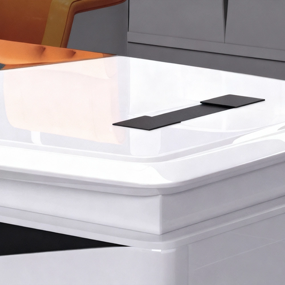 Innovative Lacquered Executive Desk - Maoters