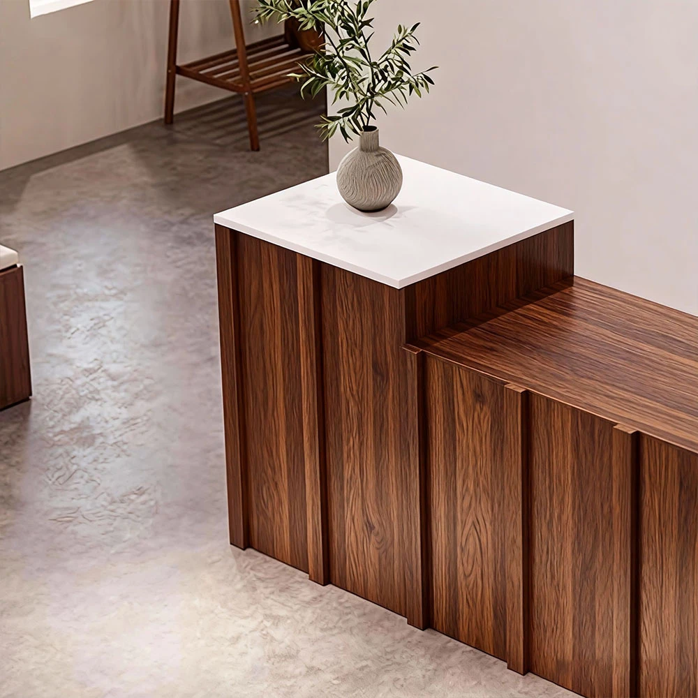 Modern Lacquer & Cream Style Reception Desks for Clothing Stores Modern Lacquer & Cream Style Reception Desks for Clothing Stores