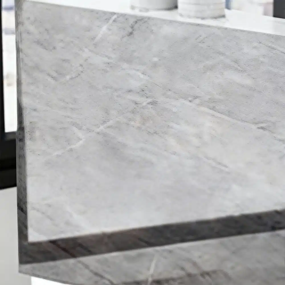 Modern L-Shaped Reception Counters Modern L-Shaped Reception Counters